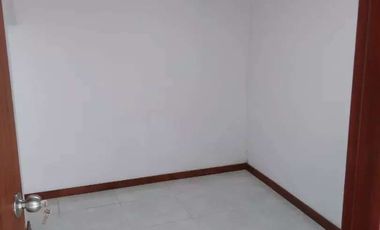 SE VENDE CASA CERCA AL CENTRO DE MANIZALES