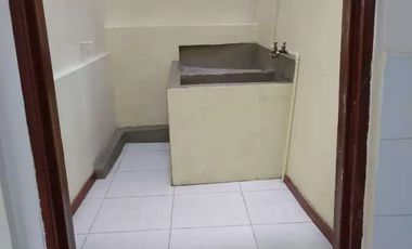 SE VENDE CASA CERCA AL CENTRO DE MANIZALES