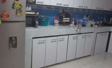 SE VENDE CASA CERCA AL CENTRO DE MANIZALES