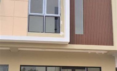 Ruko 2 lantai siap pakai type 4,5x14 63m2 The Savoy JGC Jakarta Garden City Cakung