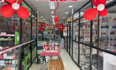LOCAL  EN VENTA COPACABANA  ANTIOQUIA PARQUE PRINCIPAL