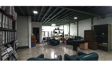 SE ALQUILA LOCAL EN PUEBLO NUEVO >>$2500>>