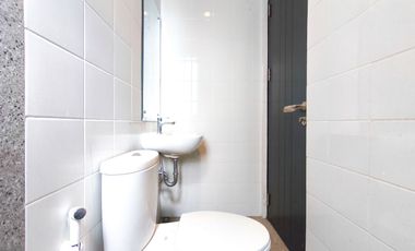 Rumah 3 Lt Strategis 14 Mnt ke Pintu Tol BSD Barat 1 Siap Huni J-42672