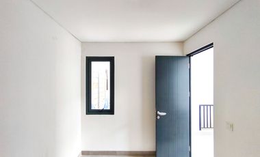 Rumah 3 Lt Strategis 14 Mnt ke Pintu Tol BSD Barat 1 Siap Huni J-42672