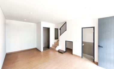 Rumah 3 Lt Strategis 14 Mnt ke Pintu Tol BSD Barat 1 Siap Huni J-42672