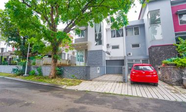 Rumah 8 Menit ke Trans Studio Mall Cibubur LT 220 SHM Siap KPR J-42742