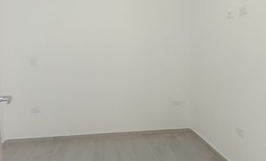 casa en arriendo en unidad canto del valles. Cod A214402