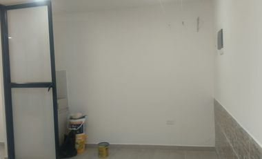 casa en arriendo en unidad canto del valles. Cod A214402