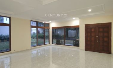 Disewa Rumah Bisa Untuk Kantor Parkir Mobil Luas Di Kemang Jaksel