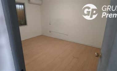 Casa en venta de 3 dorm. en Quinta Normal