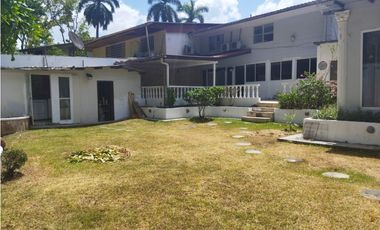 !!!Se Alquila Casa Comercial en Clayton $ 2.700¡¡¡