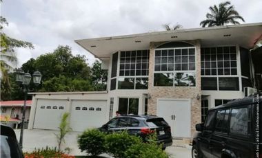 !!!Se Alquila Casa Comercial en Clayton $ 2.700¡¡¡