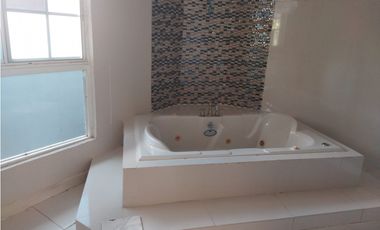 !!!Se Alquila Casa Comercial en Clayton $ 2.700¡¡¡