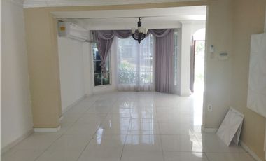 !!!Se Alquila Casa Comercial en Clayton $ 2.700¡¡¡
