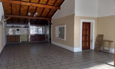 Venta de casa González Catan