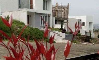 Jual rumah elite murah mewah cantik rasa villa di sumedang tanjungsari dkt UNPAD