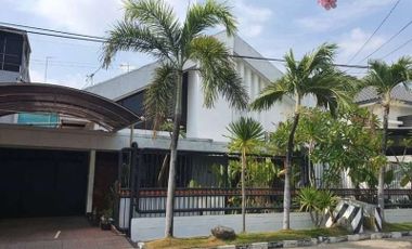 Rumah Terawat Strategis Tengah Kota Manyar Kertoadi dekat Raya Kertajaya GM