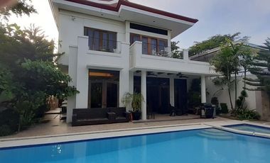 6BR House for Sale in Betterliving, Parañaque City