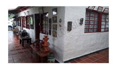 Casa Campestre en Venta entre Melgar e Icononzo, Tolima-Colombia-8281