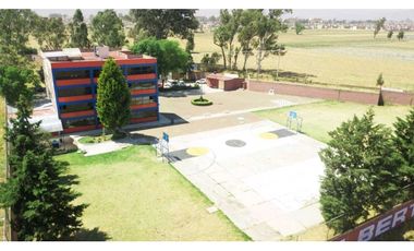 VENTA DE EDIFICIO EN EL ESTADO DE MÉXICO PARA ESCUELAS, OFICINAS ETC.