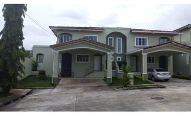 Se vende hermosa casa en Villa Lucre en $ 315.000
