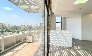 Planta libre de oficina en arriendo en Providencia