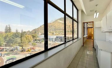 Planta libre de oficina en arriendo en Providencia