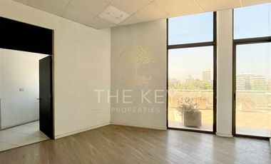 Planta libre de oficina en arriendo en Providencia