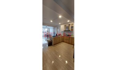 Alquiler De Hermoso Departamento En 3Er Piso, A 2 Cuadras Del Colegio Fe Y Alegria En Av.Carlos Mariategui- Huascar, S.J.L