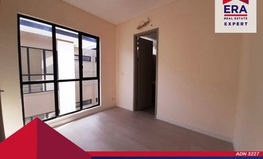 Disewakan Rumah Di Cluster Semayang Jakarta Garden City