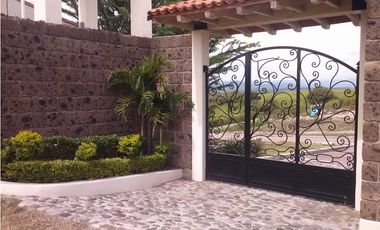 CASA EN VENTA EN TEQUES “PEDREGAL DEL LAGO