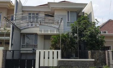 Rumah disewakan di Genteng, Surabaya