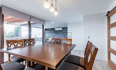 Casa en venta de 4 dorm. en Colina