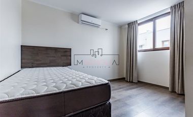 Casa en venta de 4 dorm. en Colina
