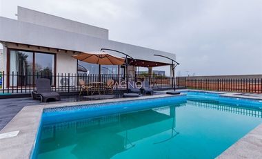 Casa en venta de 4 dorm. en Colina
