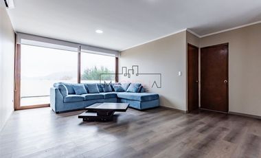 Casa en venta de 4 dorm. en Colina