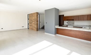 Casa (Dom) en Venta en Privada Nadira en Conkal