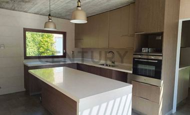 Arriendo Amplia Casa 4D en Valle de Mitrinhue Km 21