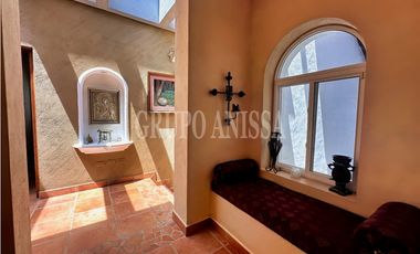 Se Vende Impresionante Casa con Vistas y Piscina en Sorá