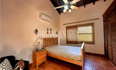 Se Vende Impresionante Casa con Vistas y Piscina en Sorá