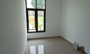 Dijual rumah 2 lantai cipageran cimahi 400 jutaan suasana villa