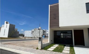 Casa Nueva en Venta en Explanada Sur Pachuca, lujo y confort