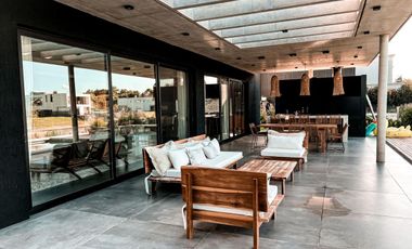 Casa en venta en El Yacht, Nordelta