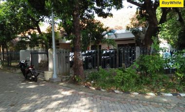 DIjual Rumah Hitung Tanah di Jl. Kampar Surabaya