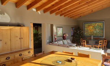 CASA EN VENTA, CON VISTA AL LAGO DE VALLE