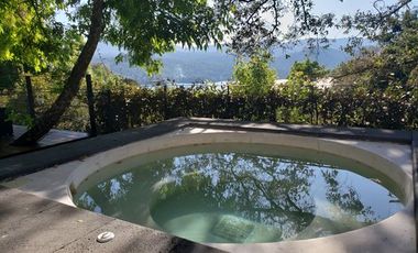 CASA EN VENTA, CON VISTA AL LAGO DE VALLE