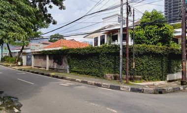 Rumah Lama di Kawasan Menteng - Jakarta Pusat (Hitung Tanah)