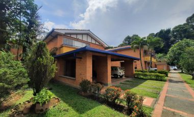 CASA EN VENTA UBICADA EN LA ESTRELLA SECTOR LA FLORIDA