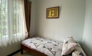 Rumah 2 Lt SHM 8 Menit ke Gerbang Tol Jatiwarna 2 Siap KPR J-39445