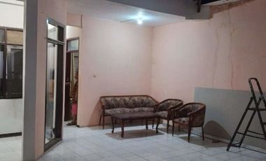 Rumah Sewa 2 Lantai Terawat Apik Siap Huni di Sarijadi Kodya Bandung